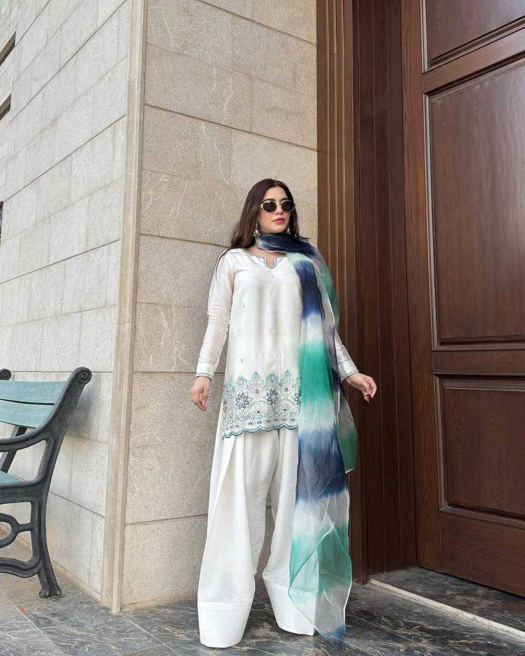 LADIES SALWAR SUITS
