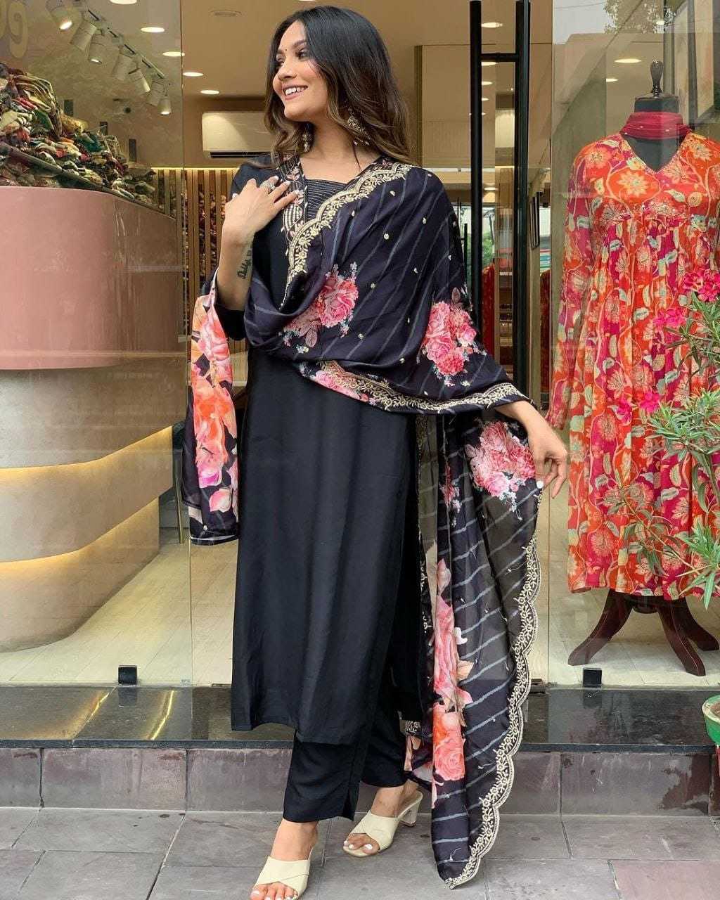 EMBROIDERY SUITS