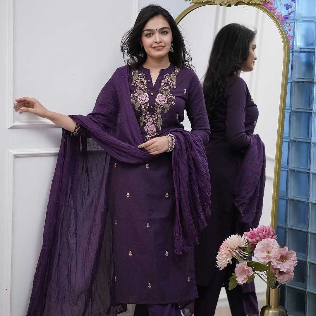  EMBROIDERED SUITS