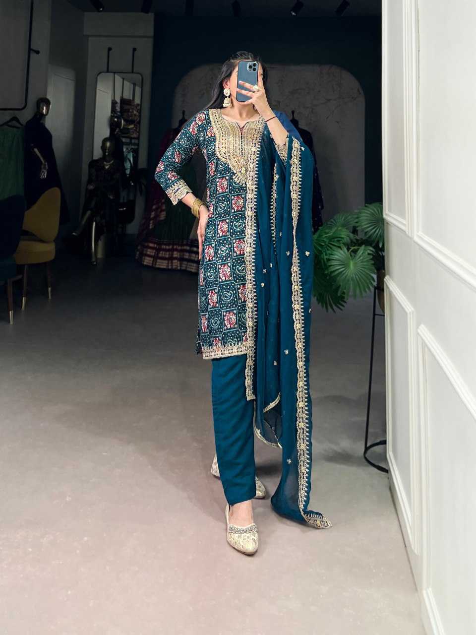 LADIES SUITS