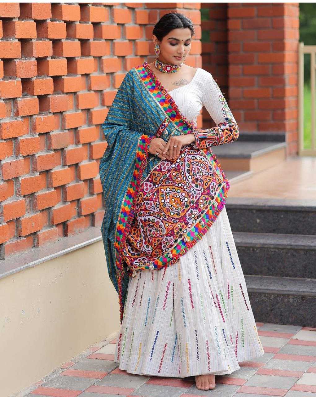 MIRROR WORK LEHENGA