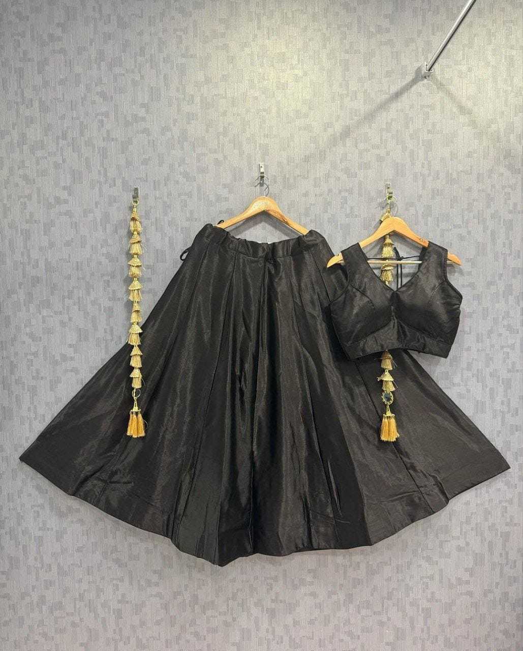 SATIN LEHENGA