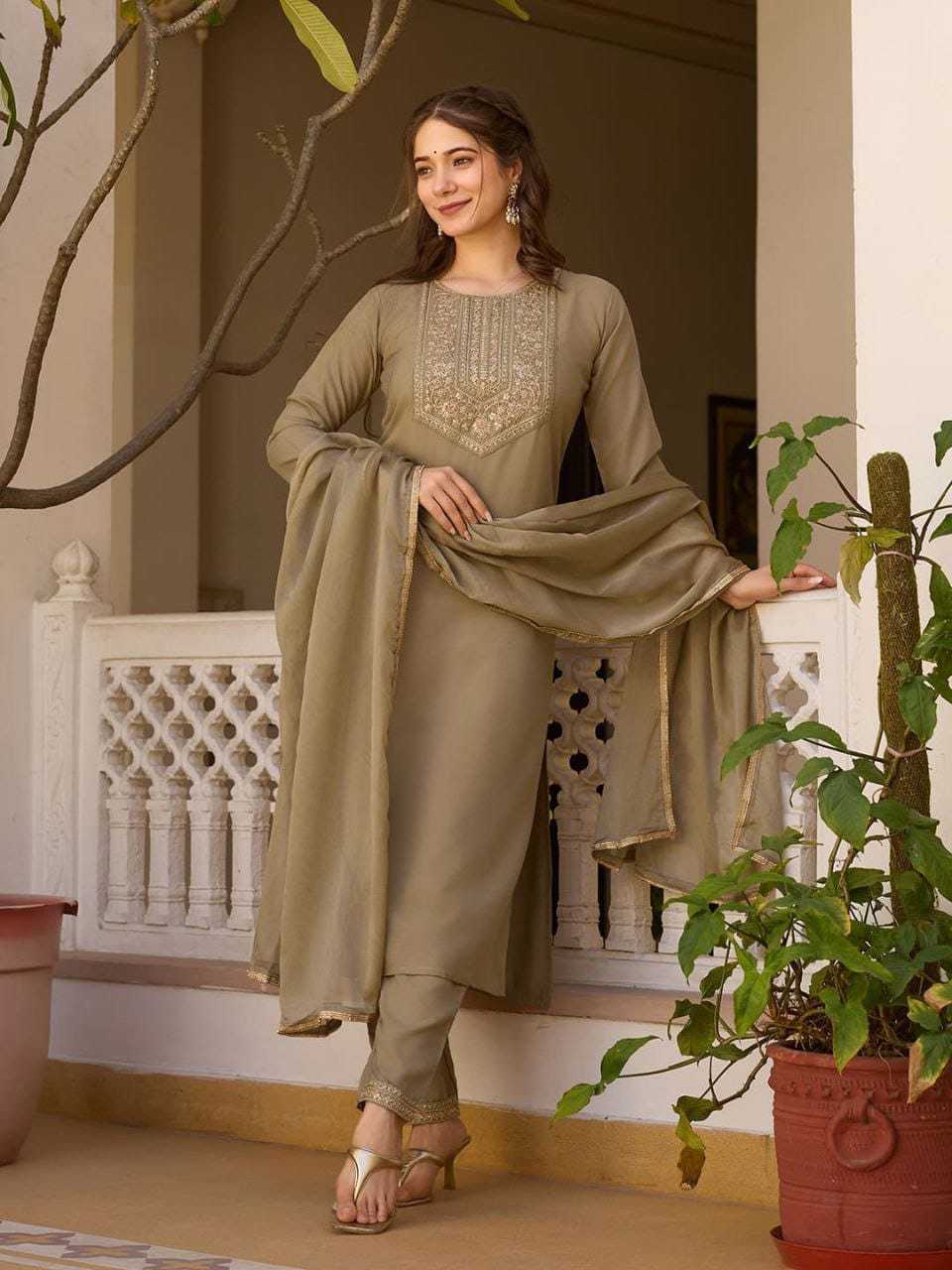 LADIES SALWAR SUITS