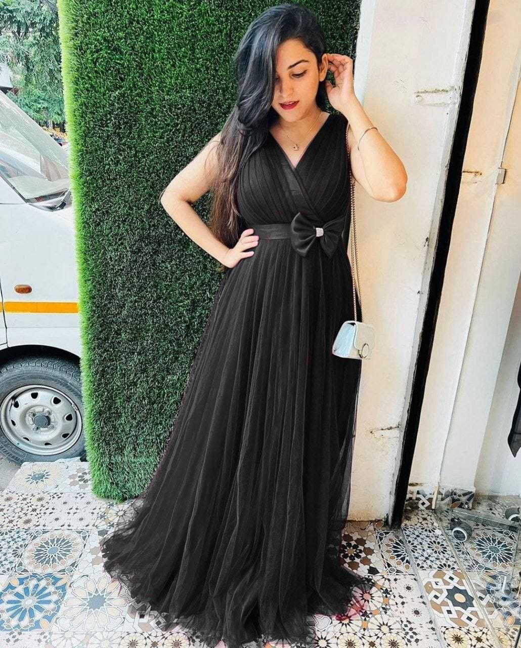 GOWN WITH BELT