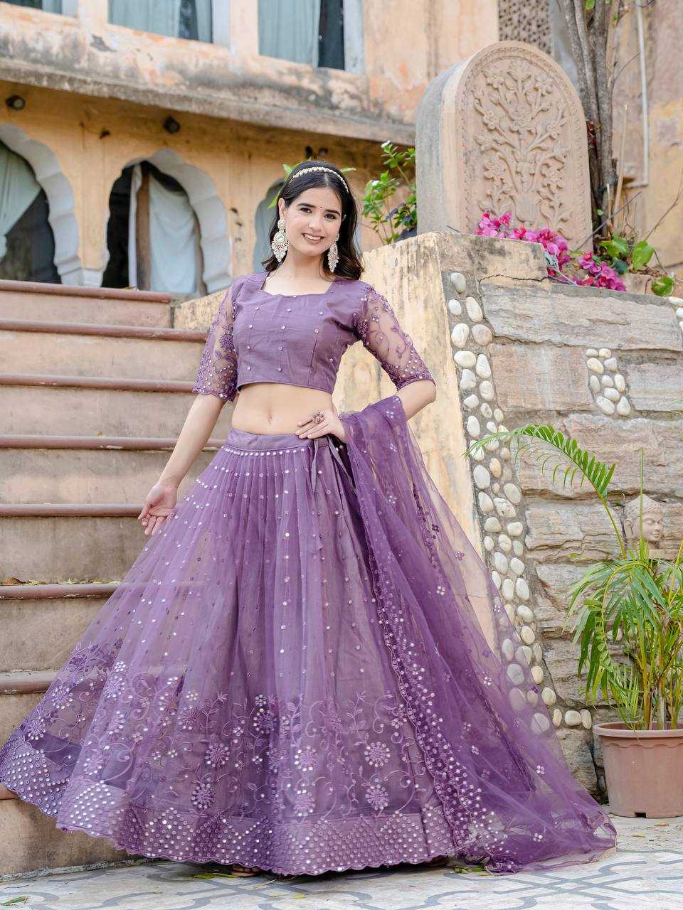 THREAD WORK LEHENGA