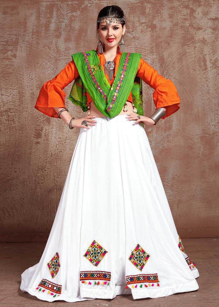 SEQUINS LEHENGA