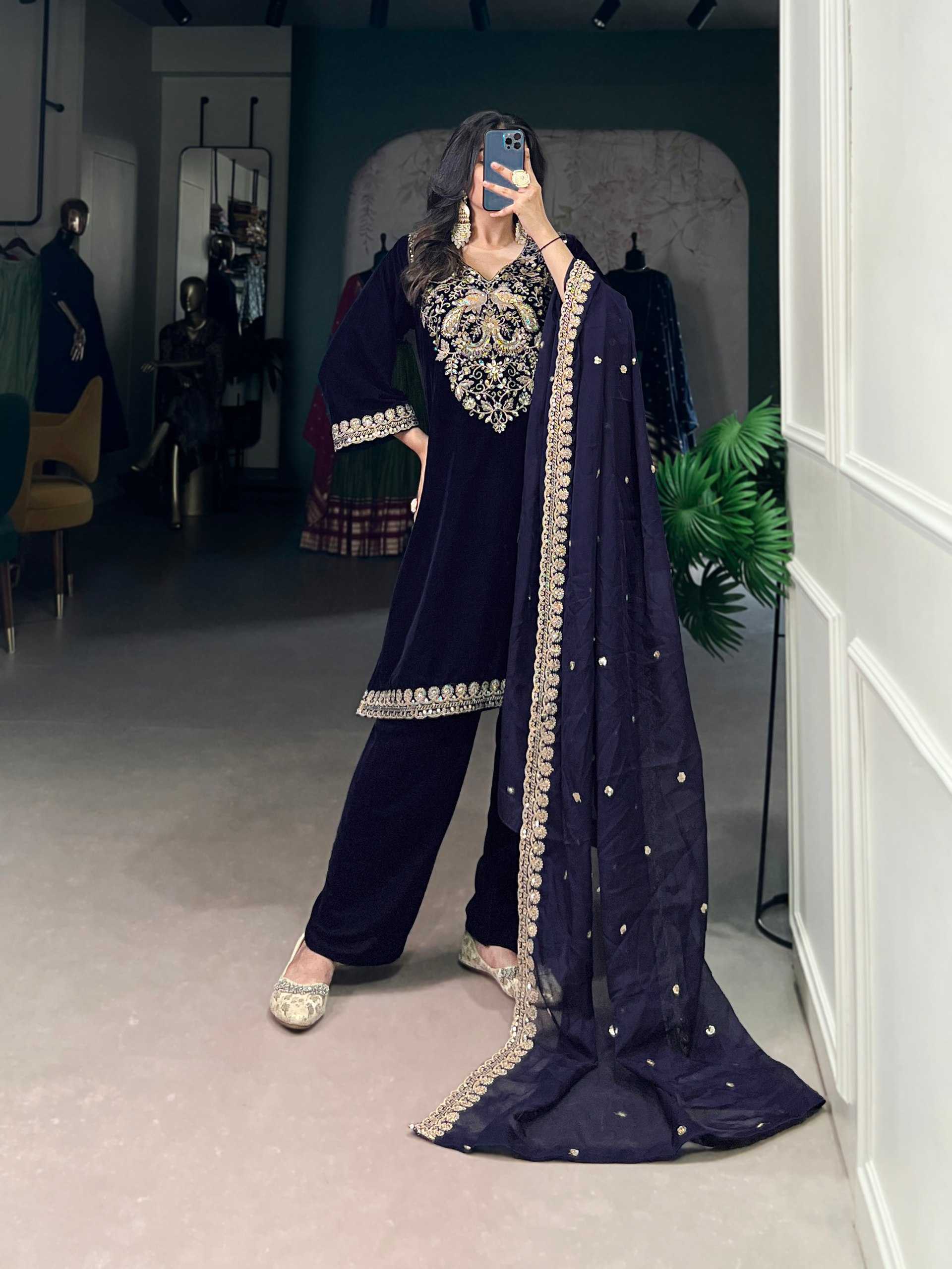 LADIES SUITS