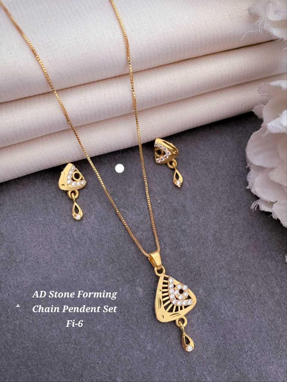 ARTIFICIAL PENDANT SET