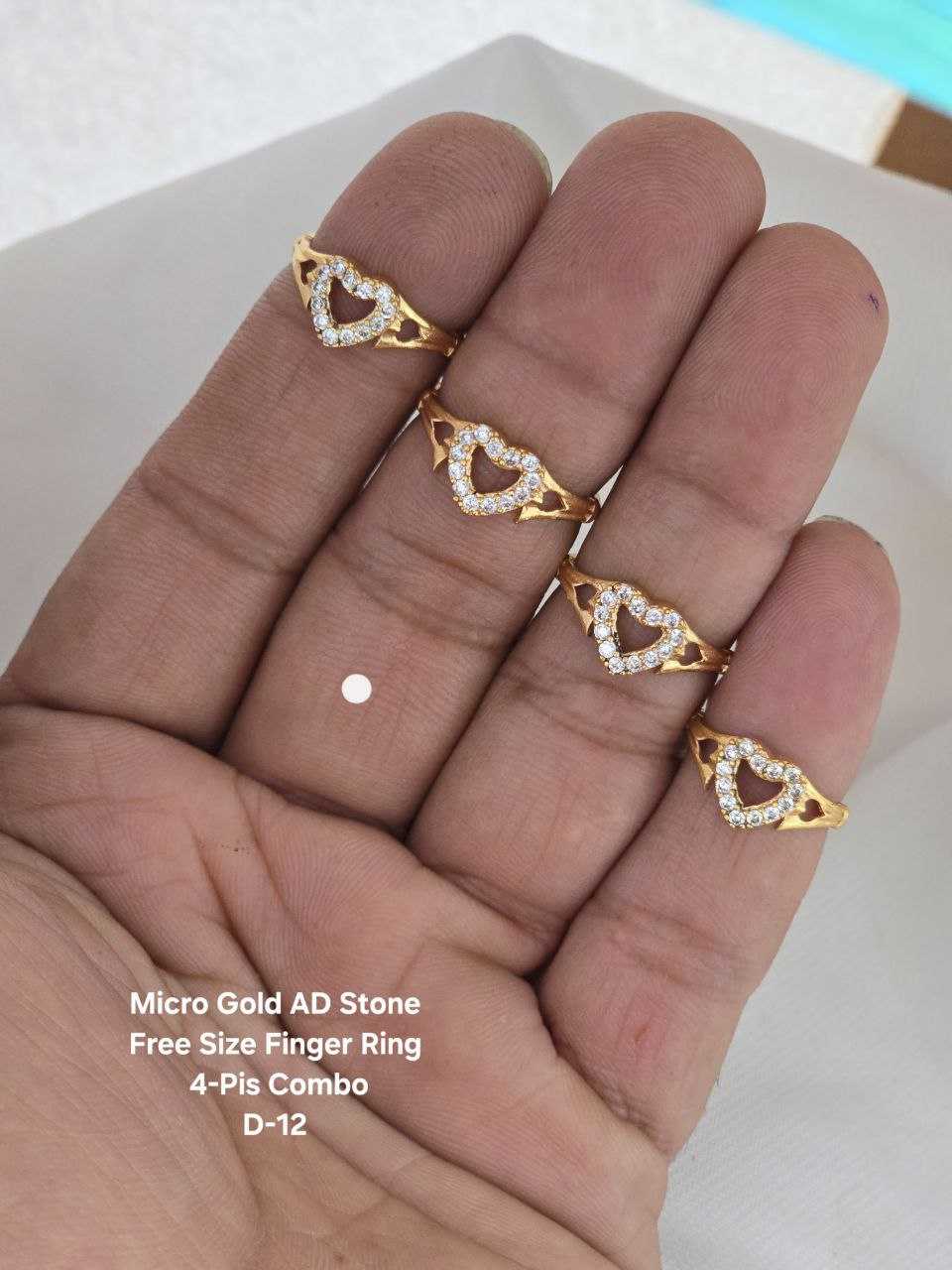 ANTIQUE RING 