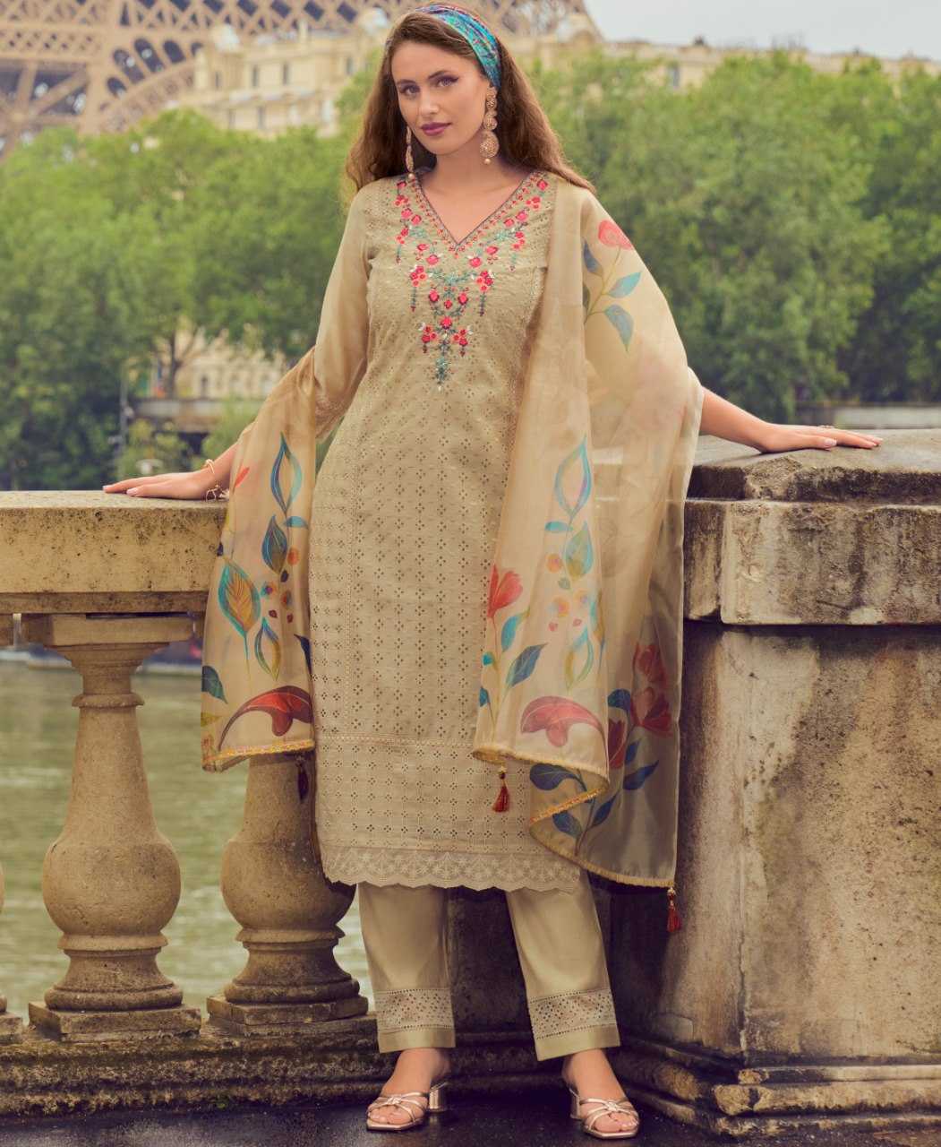 LADIES SILK SUIT