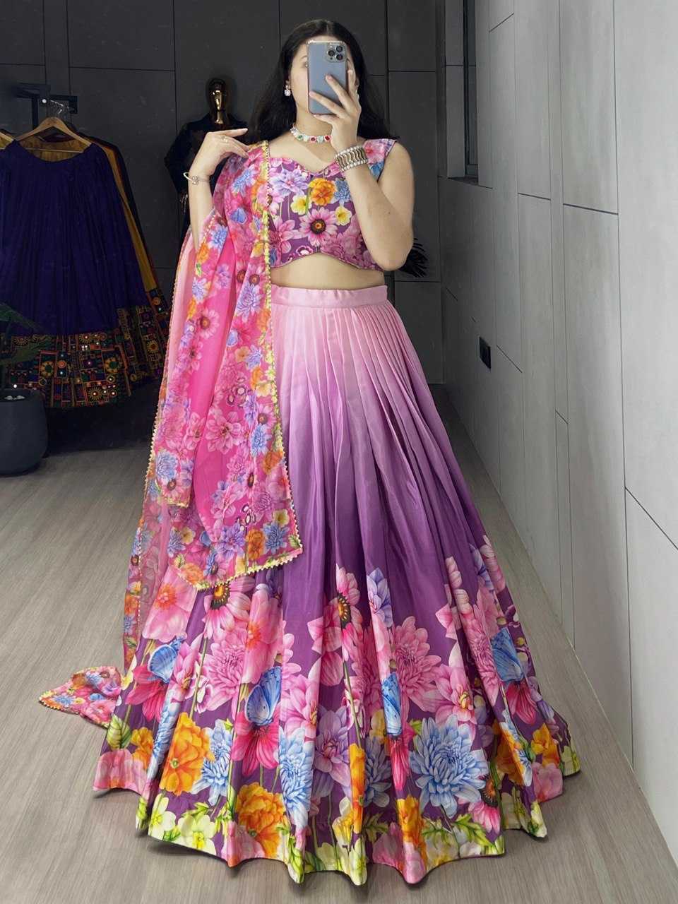 DESIGNER LEHENGA CHOLI