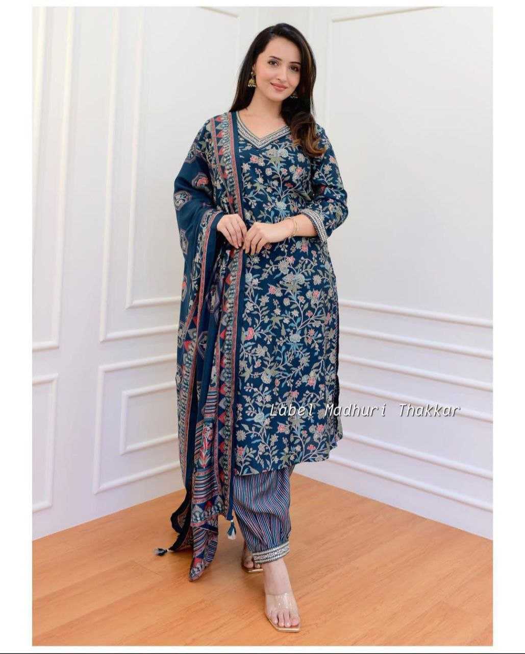 V-NECK KURTIS