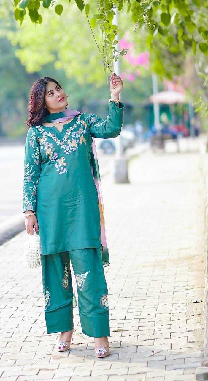 LADIES SALWAR SUITS
