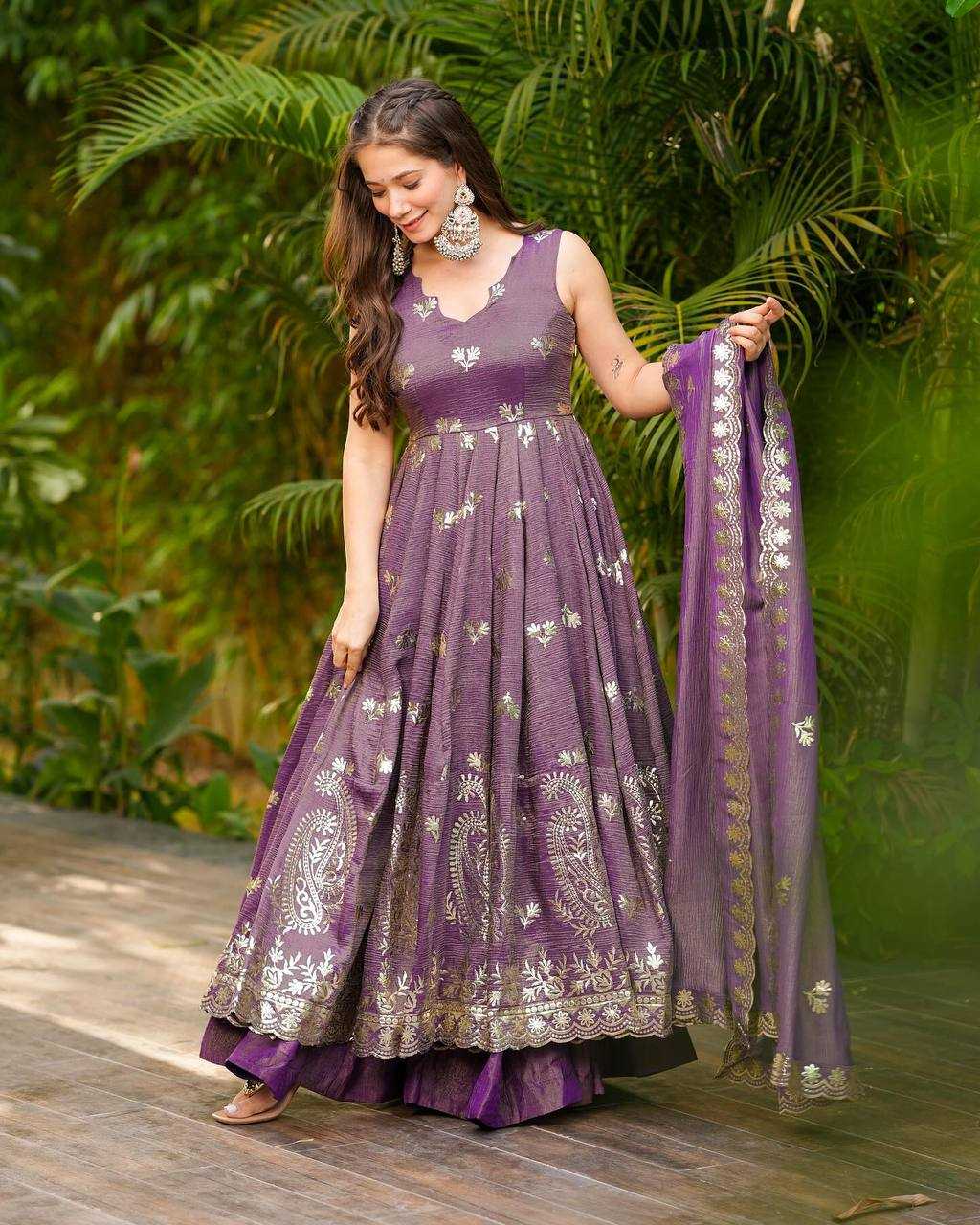 LADIES SILK SUIT