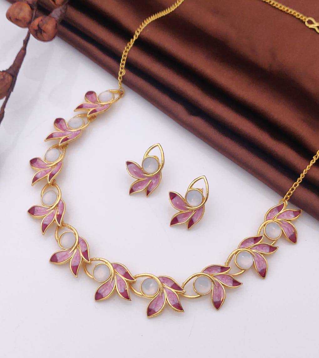 CHAIN PENDANT SET