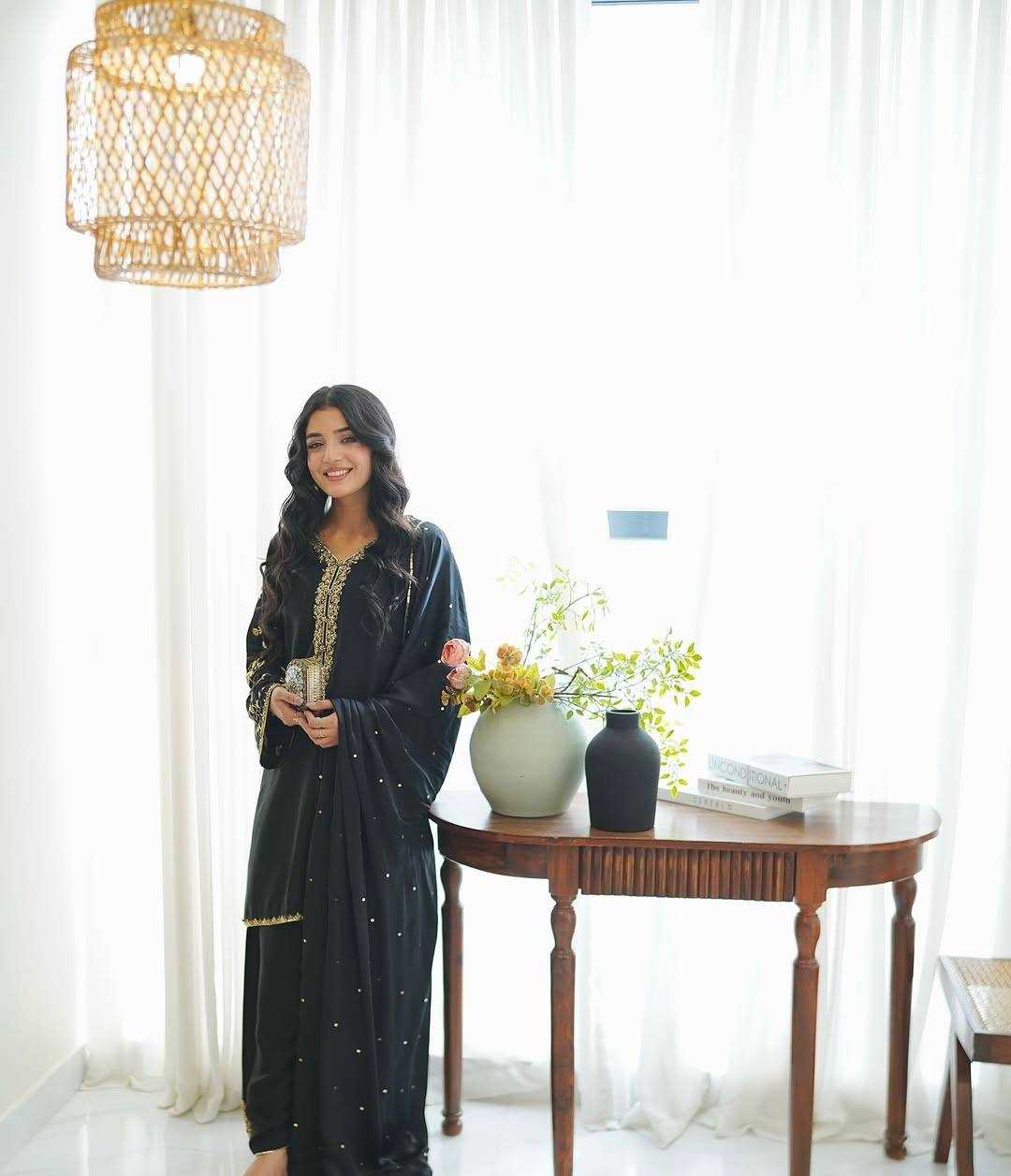 BLACK SALWAR SUIT