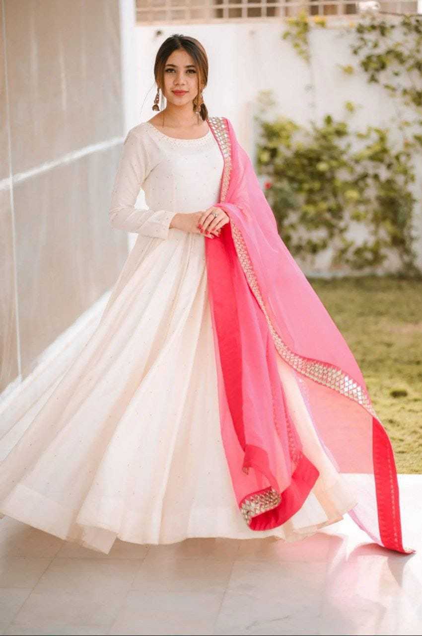WHITE GOWN