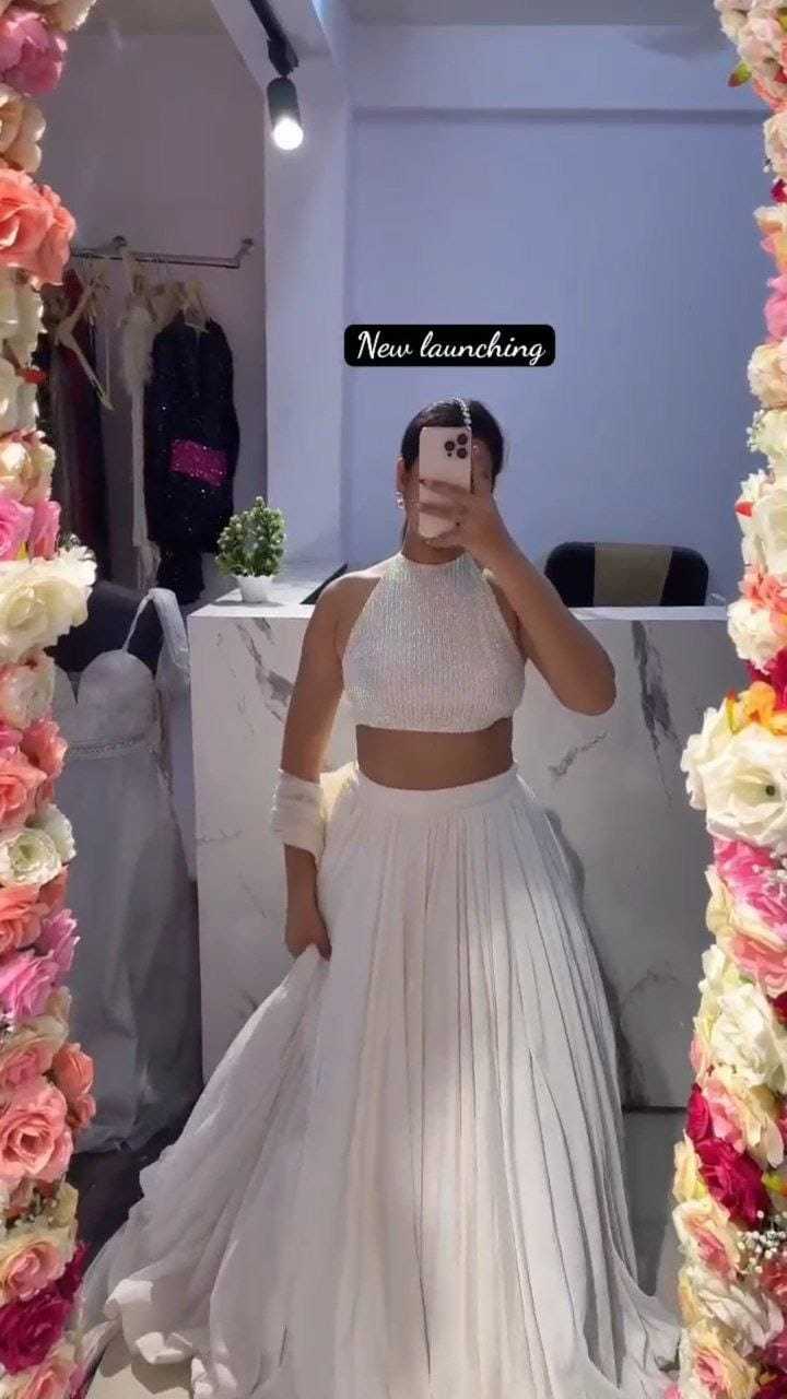 WHITE LEHENGA