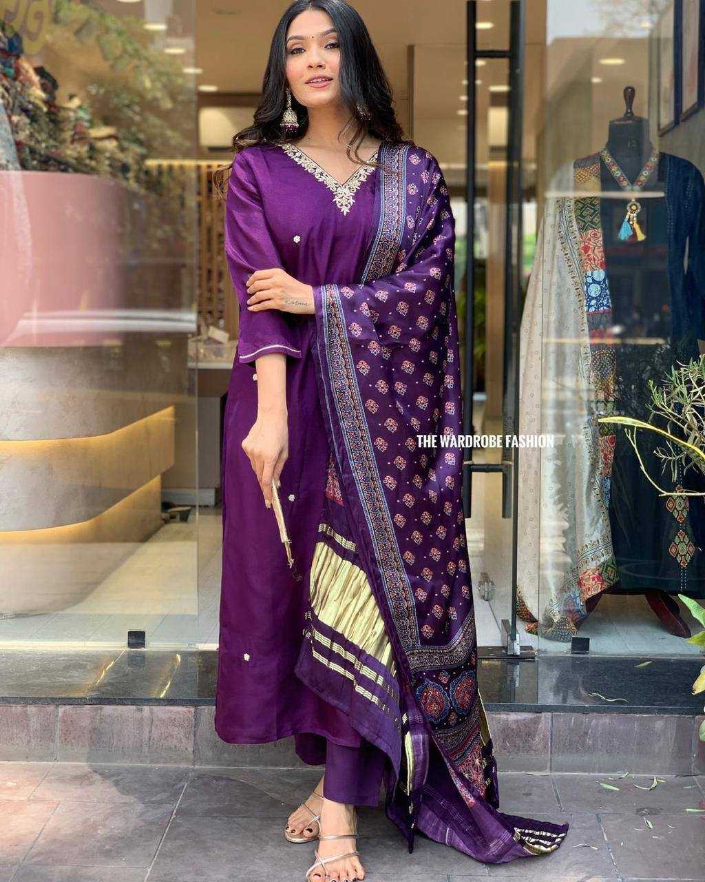 ZARI WORK SUIT