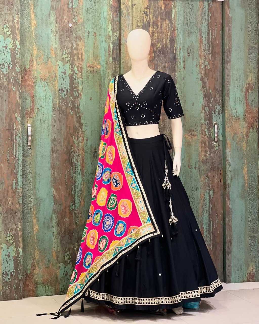 MIRROR WORK LEHENGA