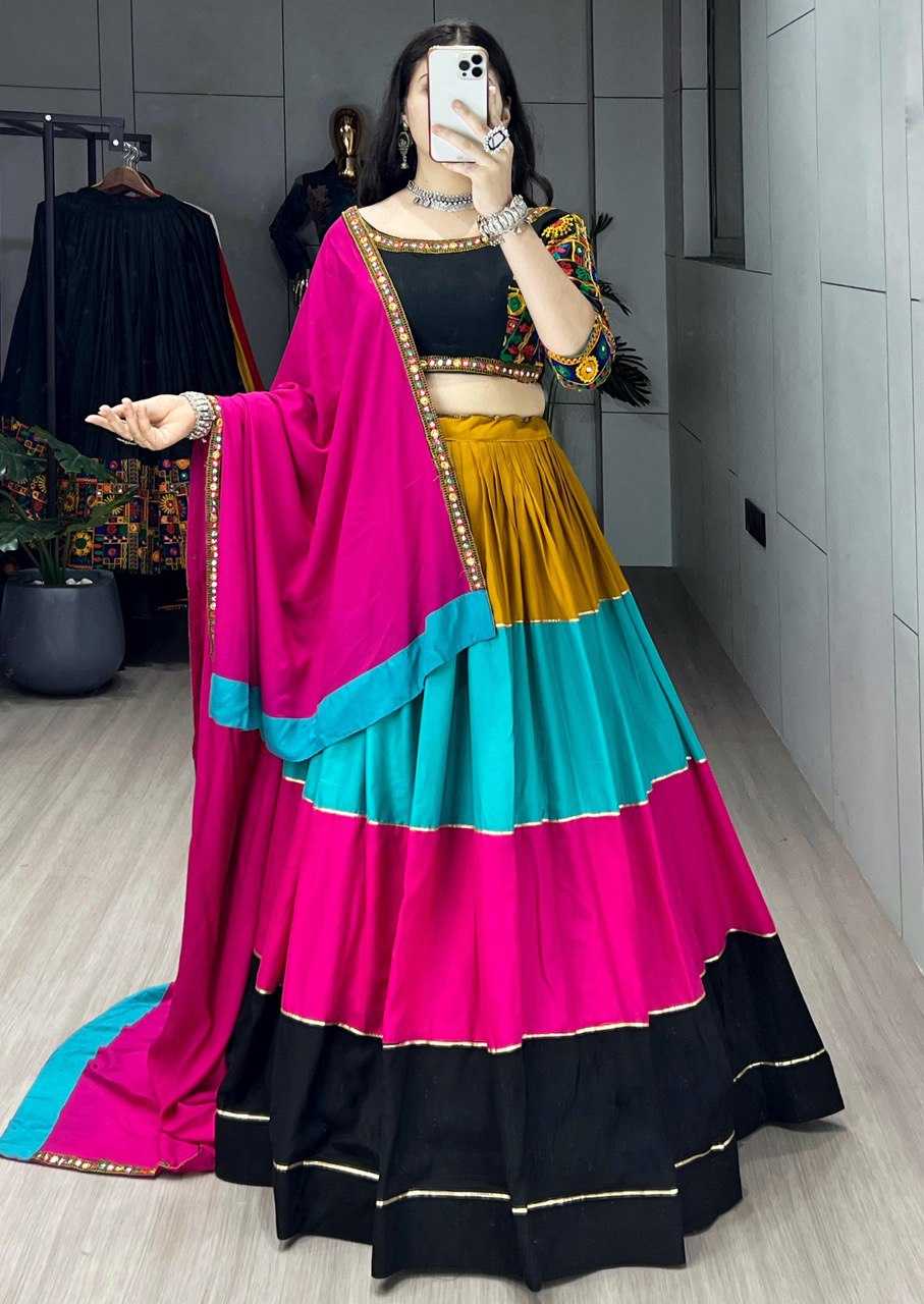 TRADITIONAL LEHENGA