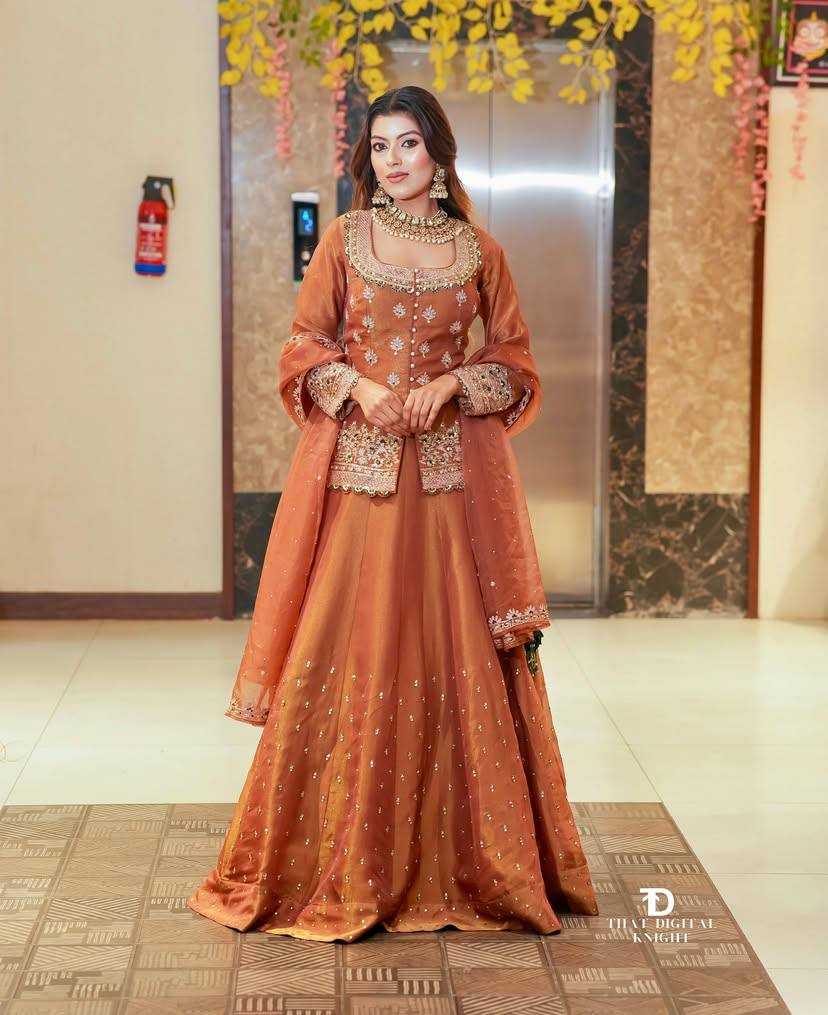 DESIGNER LEHENGA