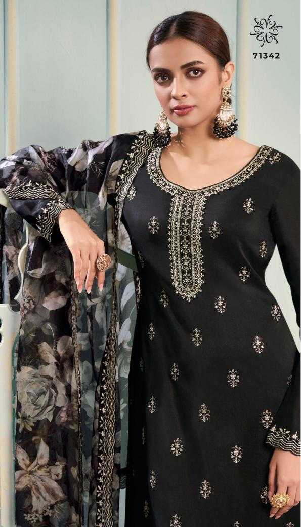 LADIES SILK SUIT