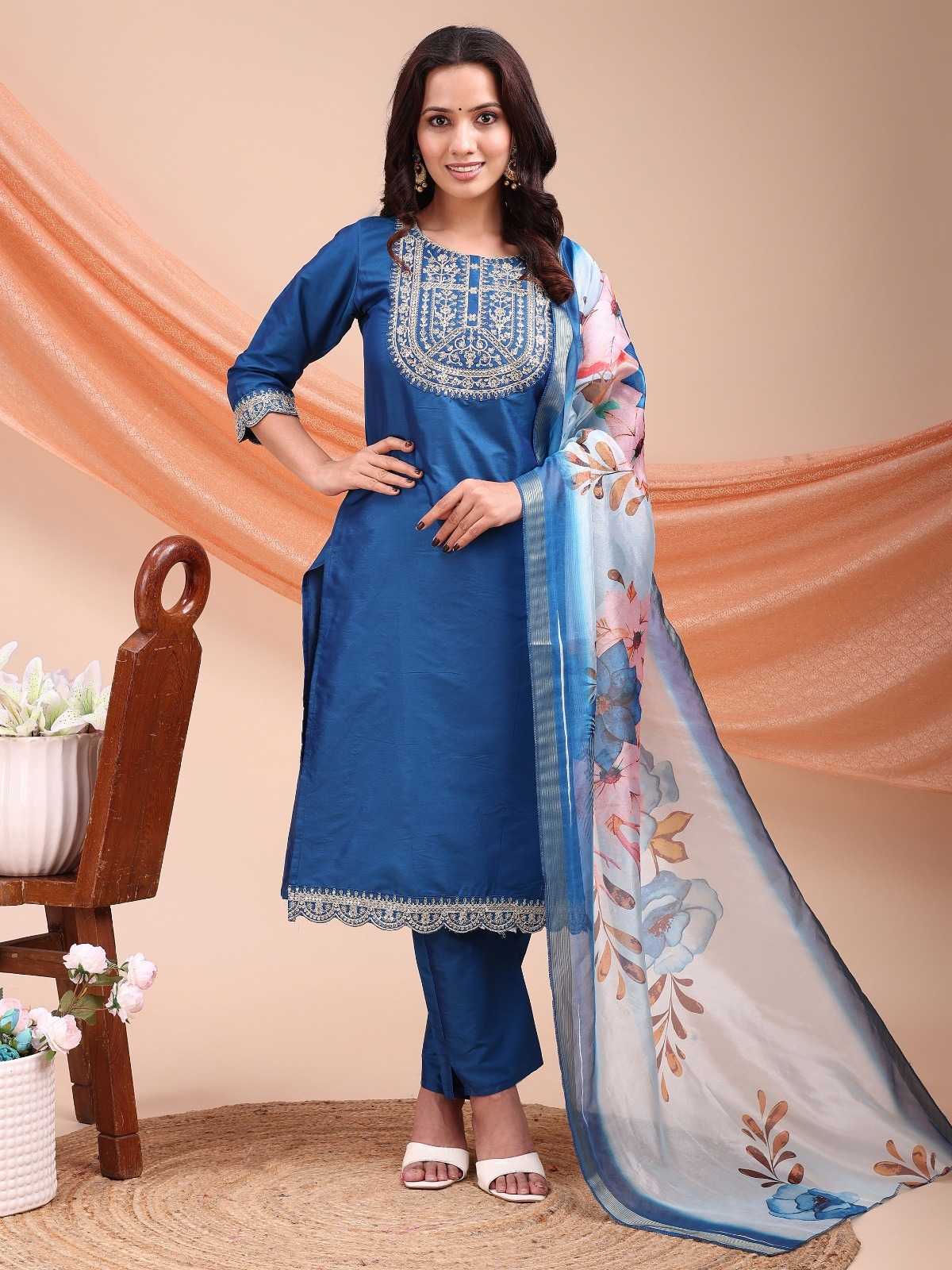 DESIGNER KURTIS