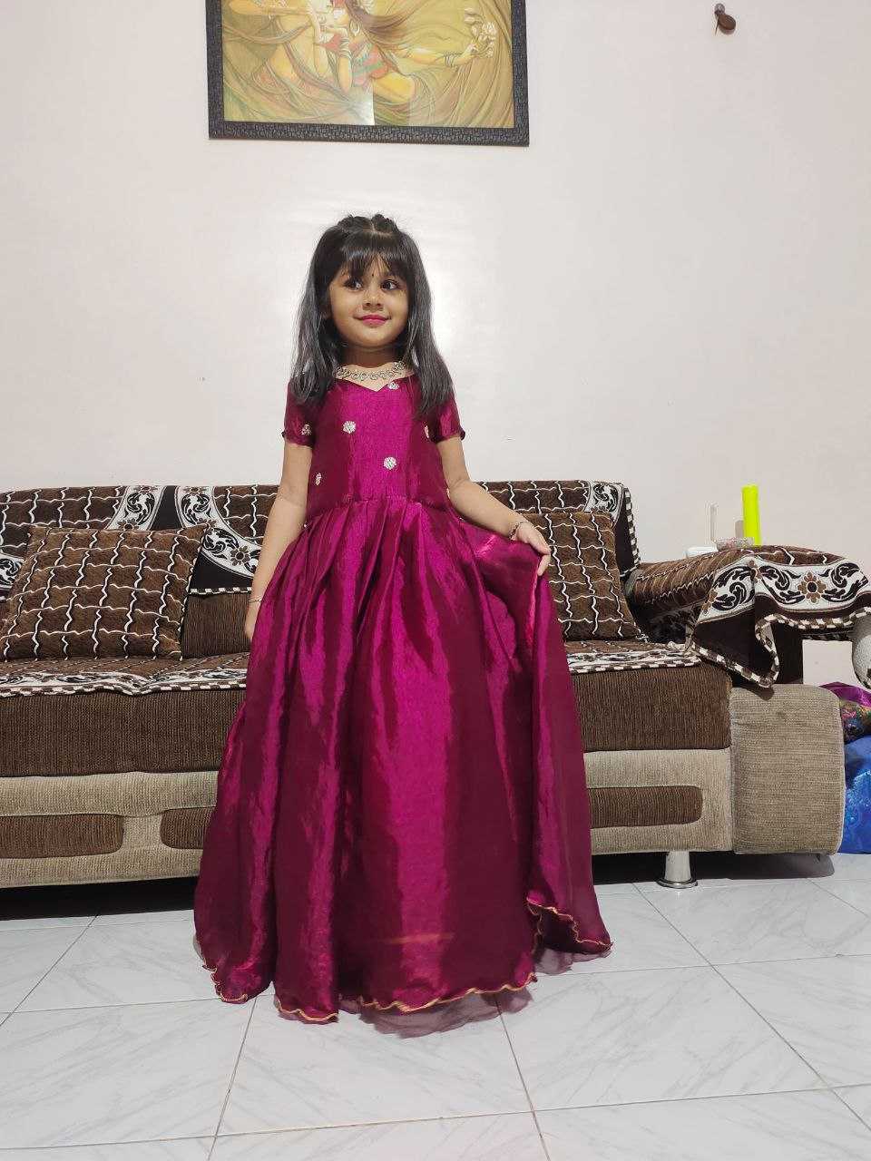 KIDS GOWN