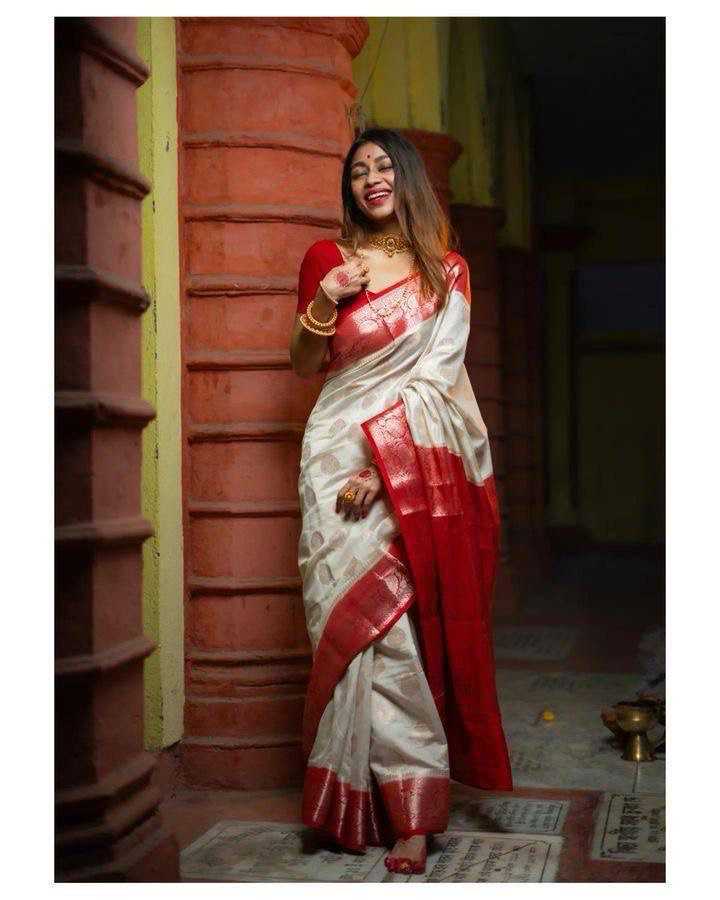 BANARASI SILK SAREES WITH ZARI WORK