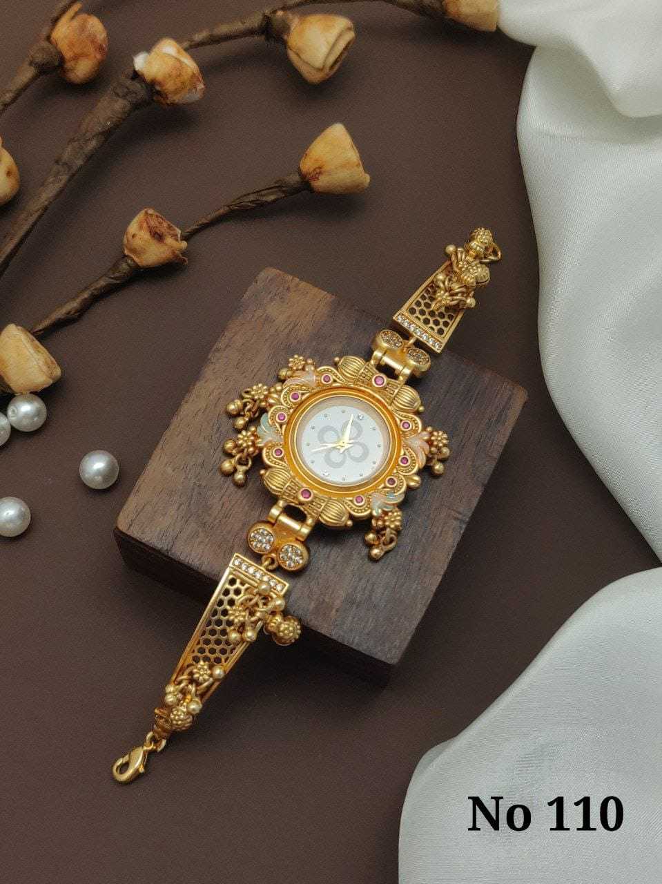 TRADITIONAL WATCHES