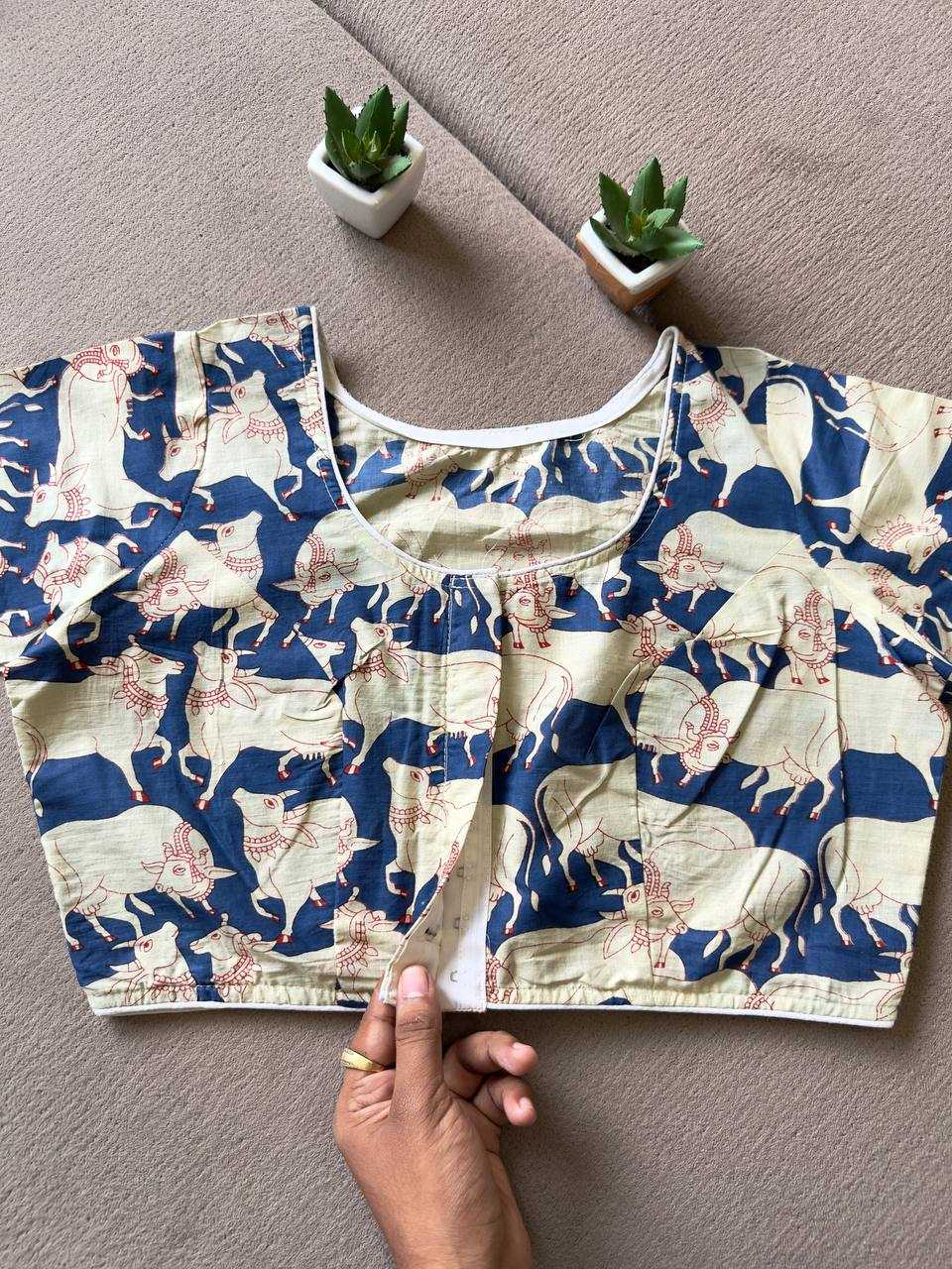 PRINTED BLOUSE
