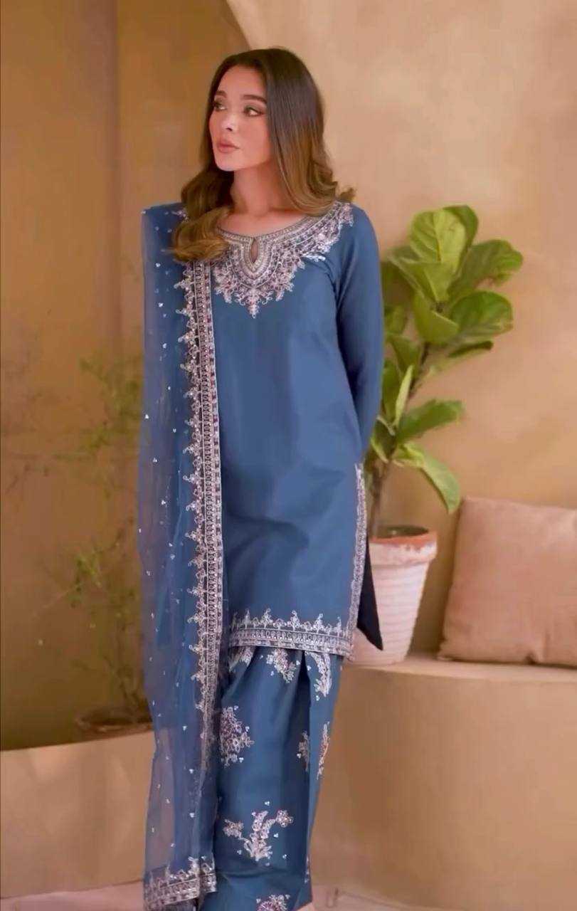 PUNJABI SUIT