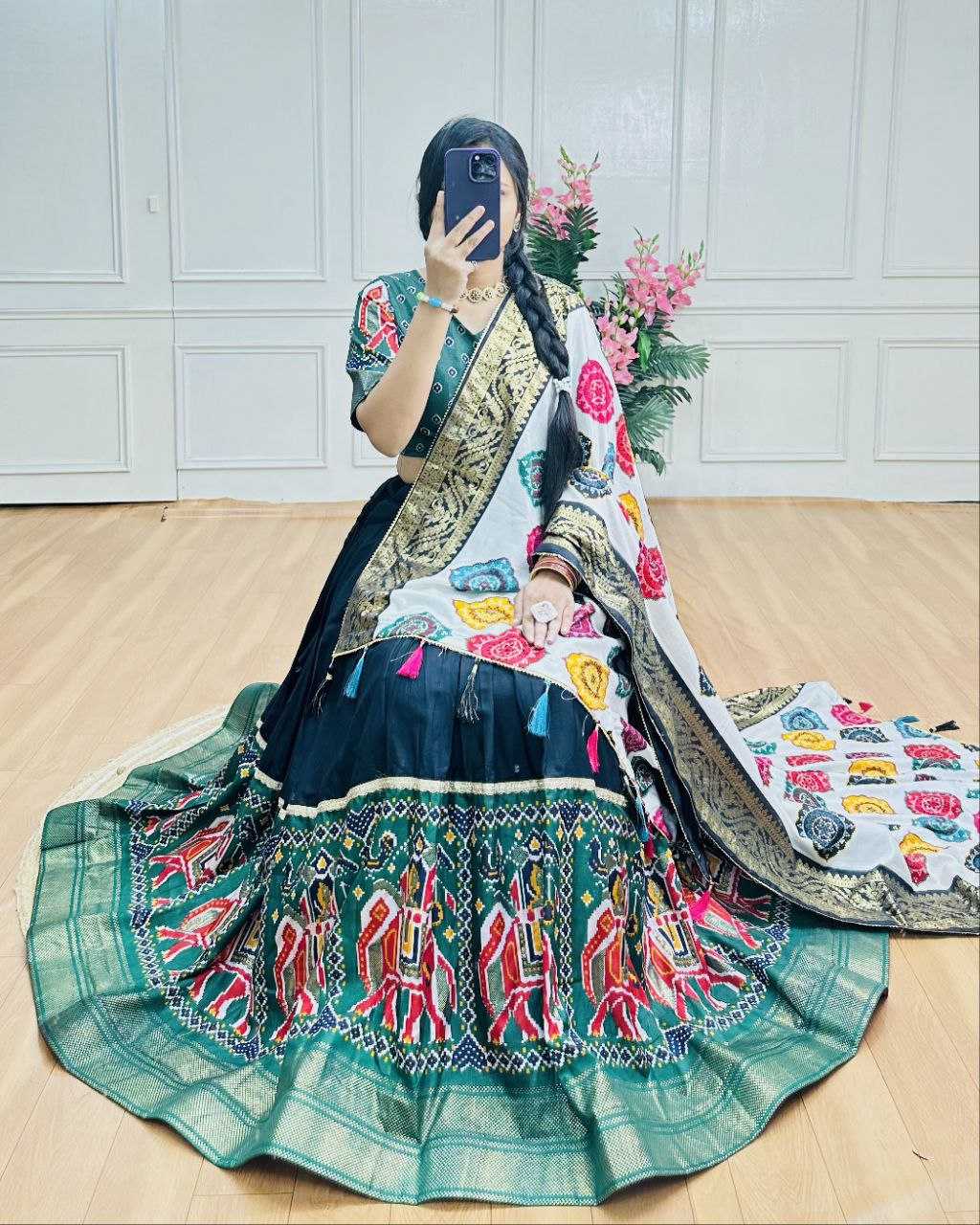 NET LEHENGA CHOLI