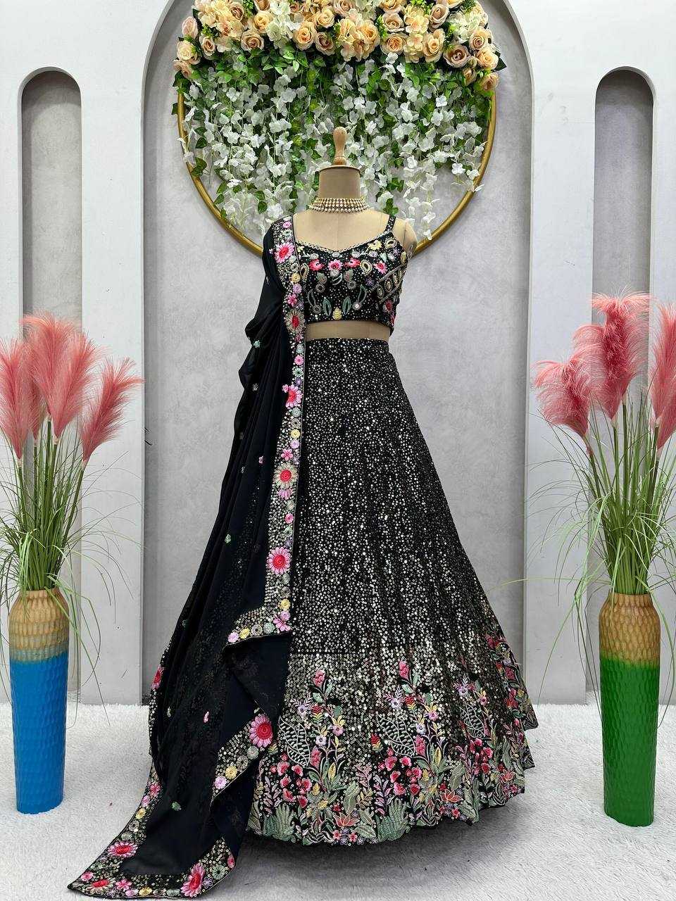 DESIGNER LEHENGA CHOLI