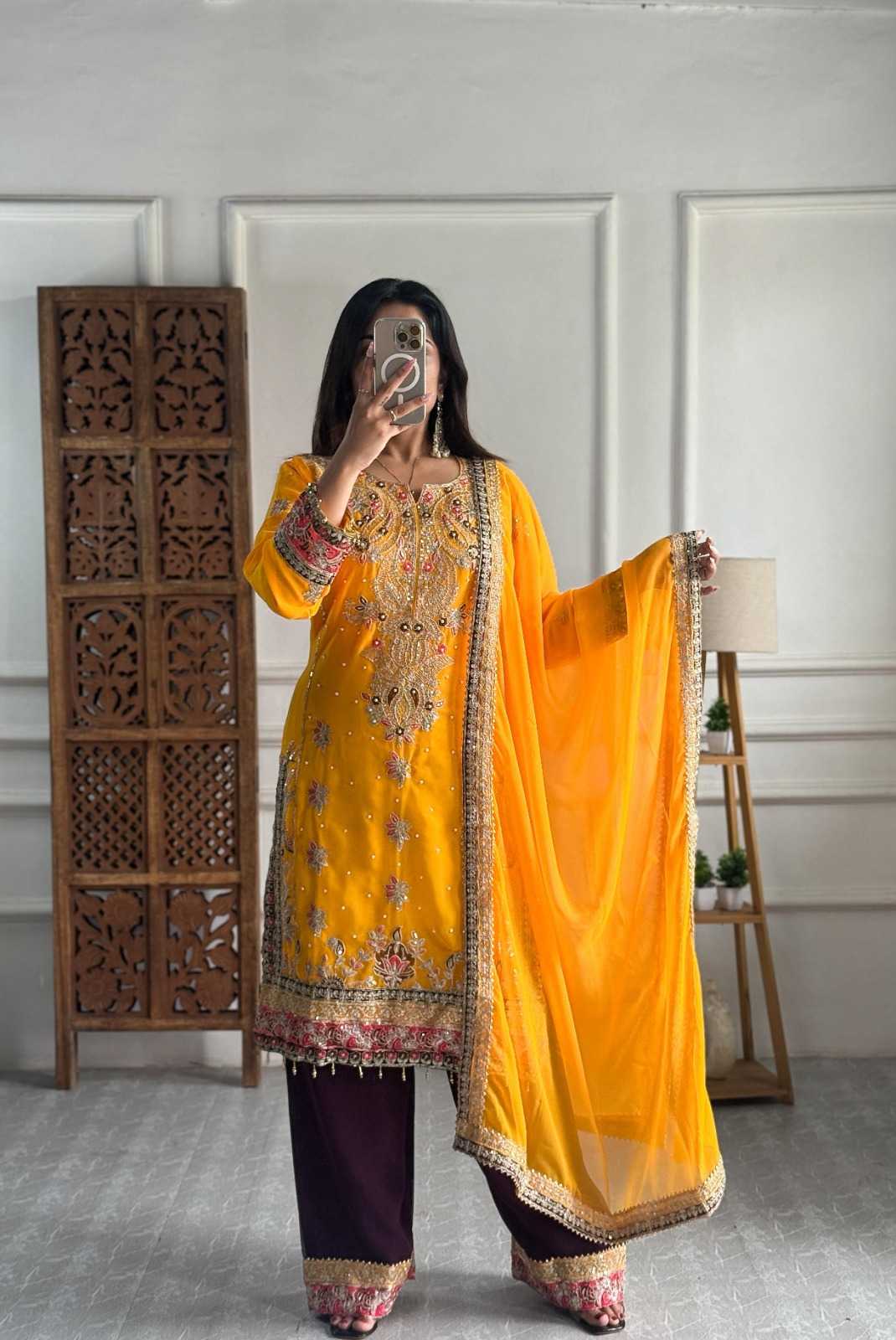 HALDI OUTFITS