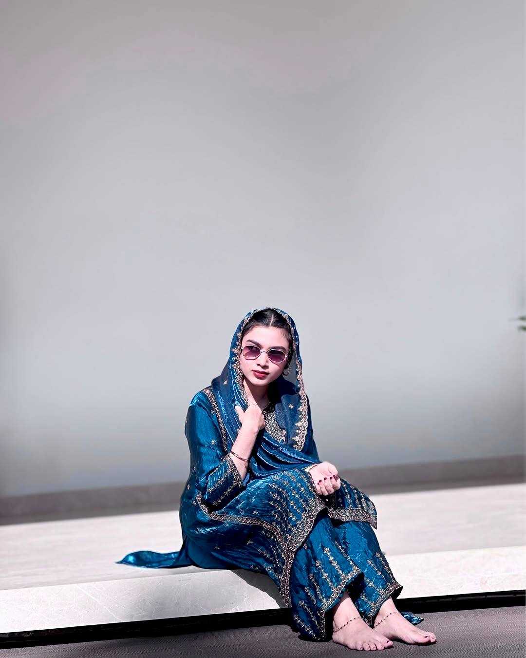  EMBROIDERED SUITS