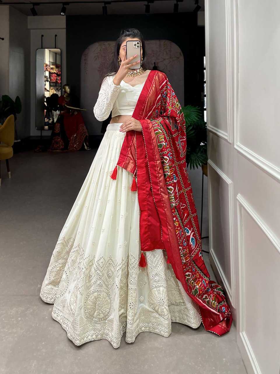 GEORGETTE LEHENGA