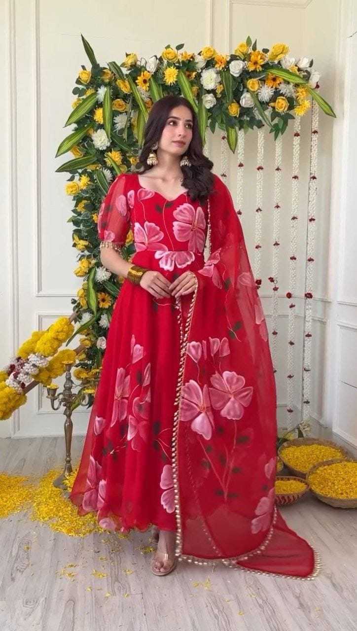 RED GOWN