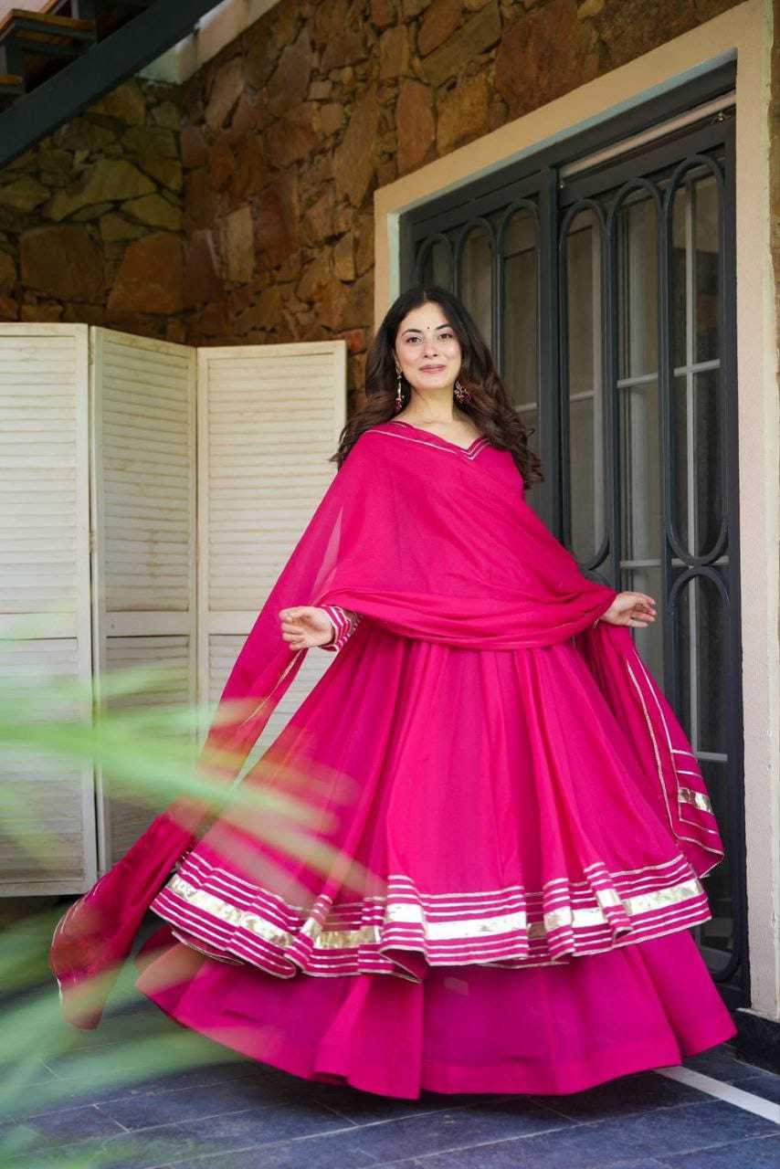 WEDDING GOWN