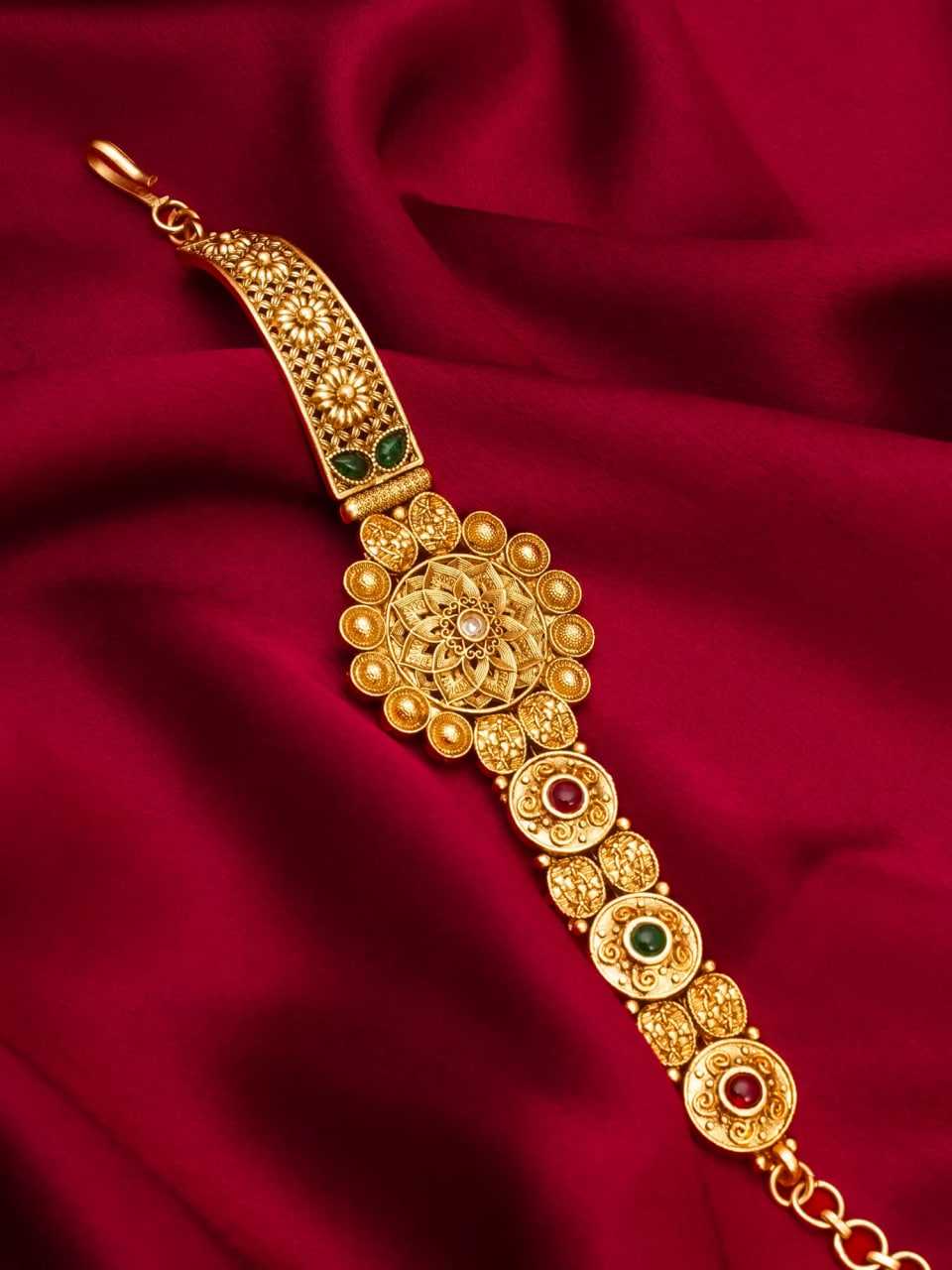 ARTIFICIAL JEWELRY