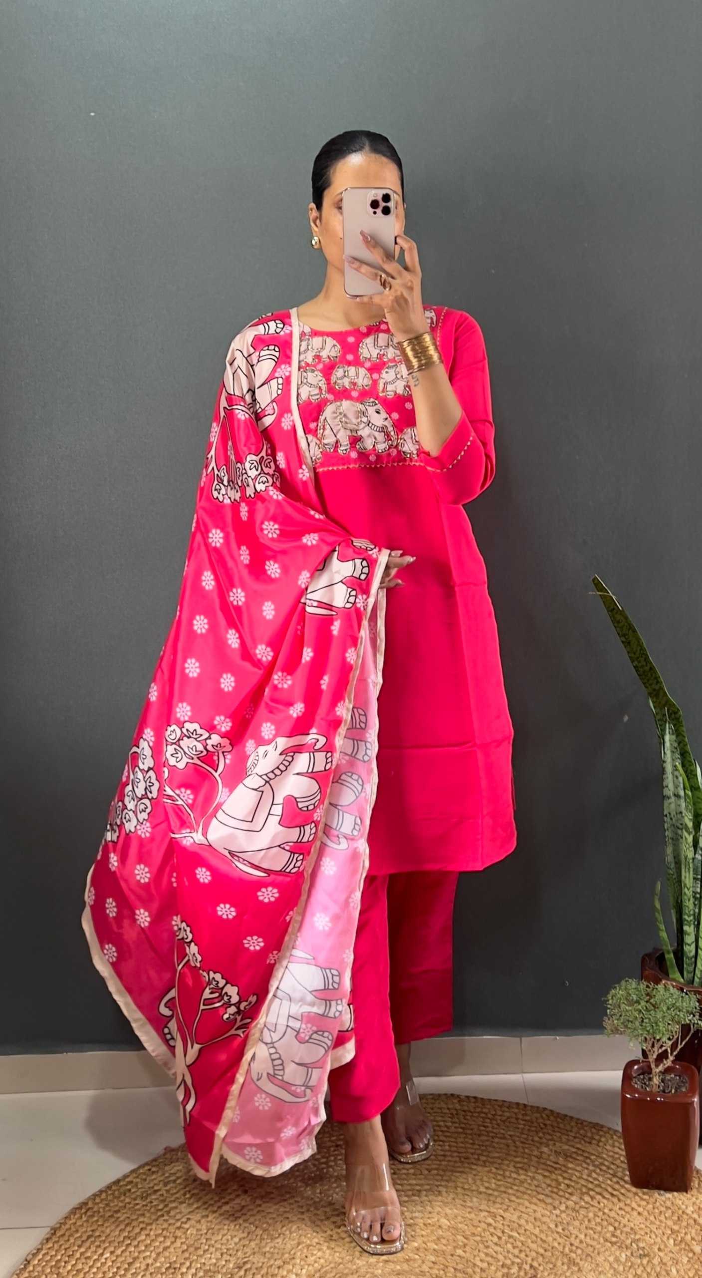 HANDWORK SUITS