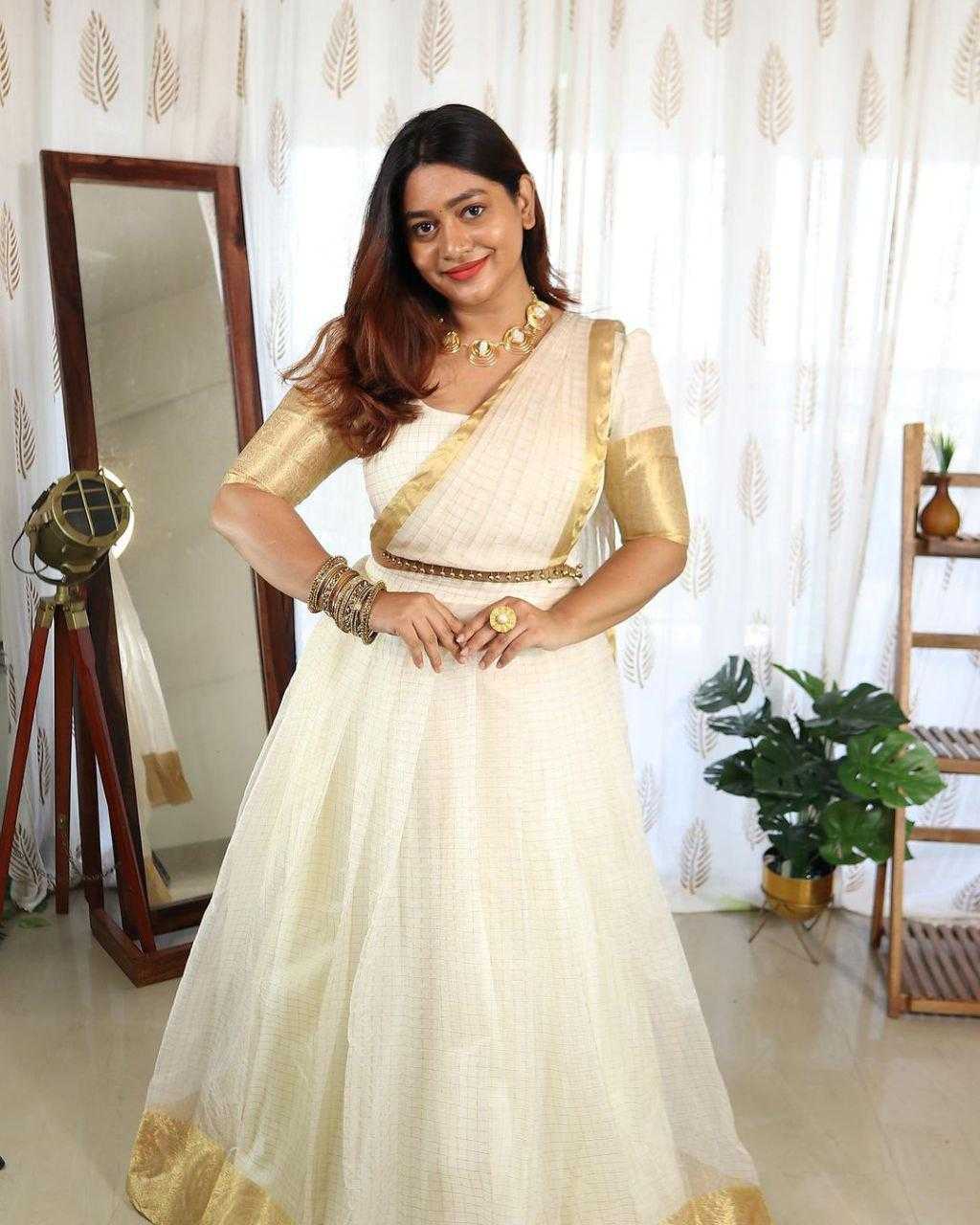DESIGNER LEHENGA