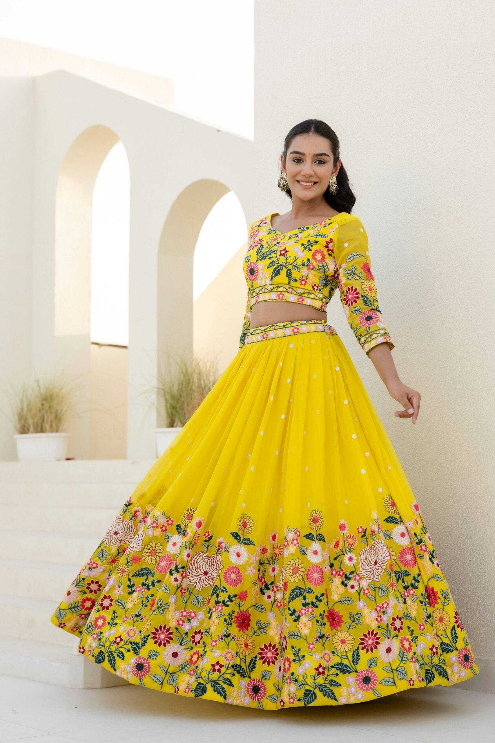 THREAD WORK LEHENGA