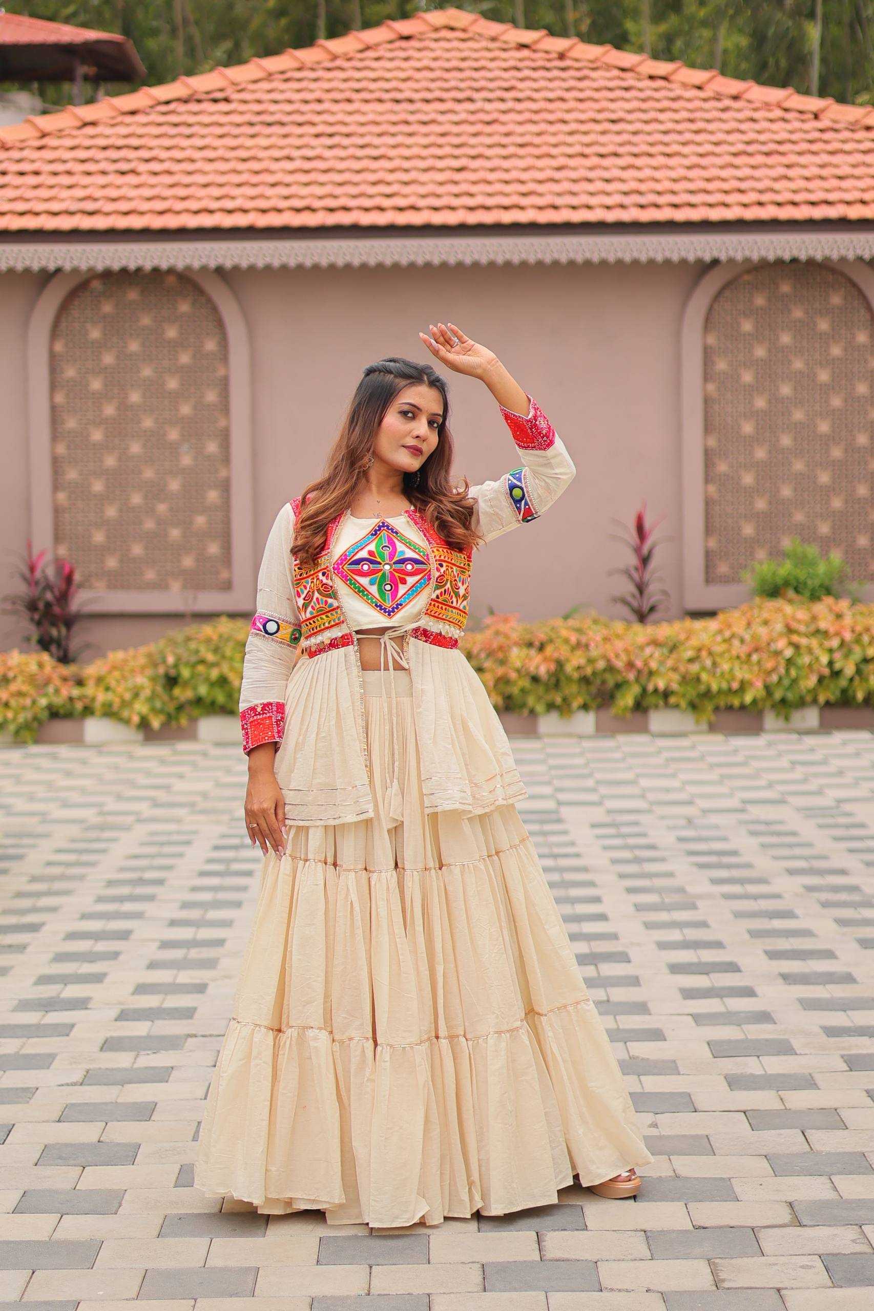 DESIGNER LEHENGA CHOLI