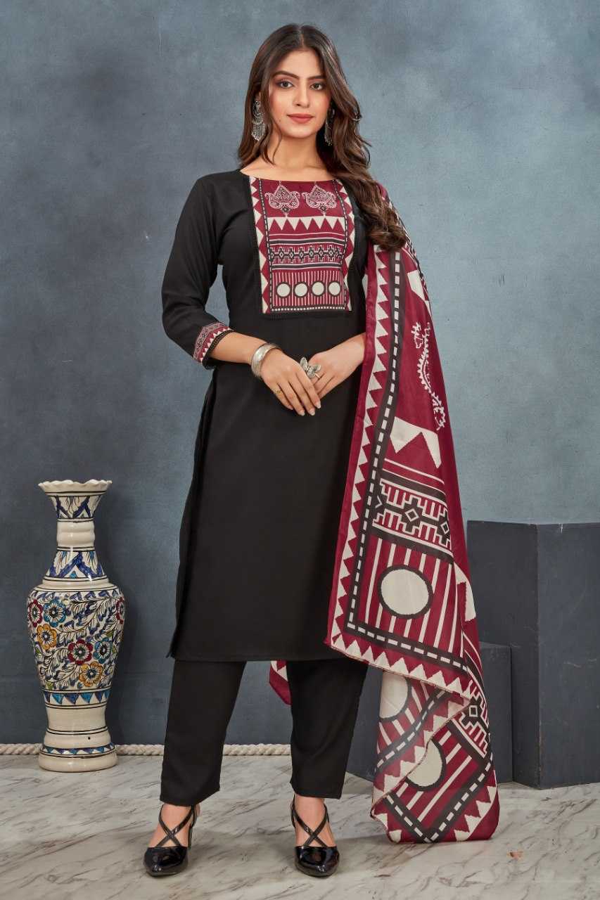 BLACK KURTIS