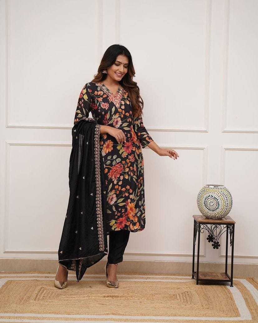 EMBROIDERY SUITS