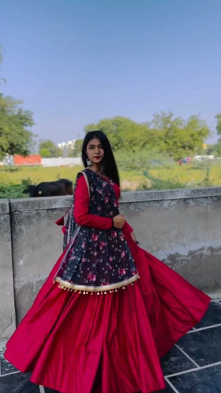 SATIN LEHENGA