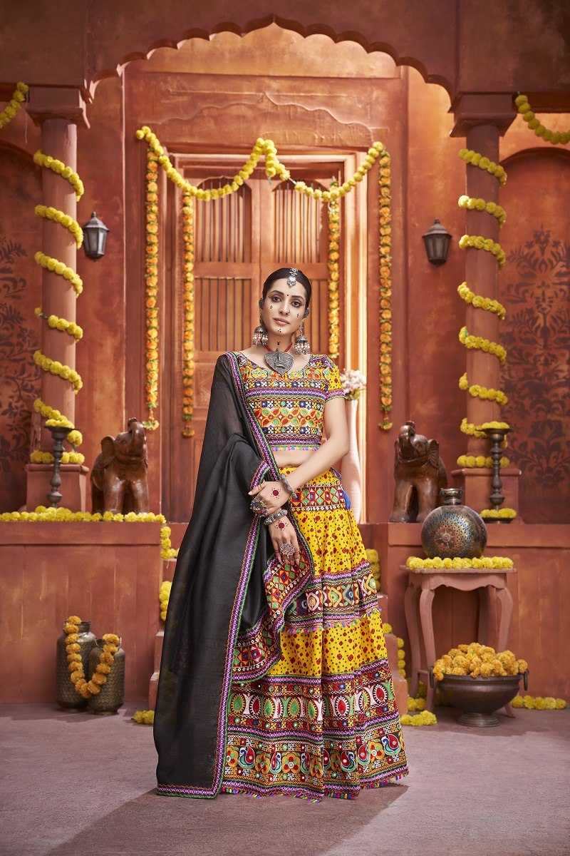 TRADITIONAL LEHENGA