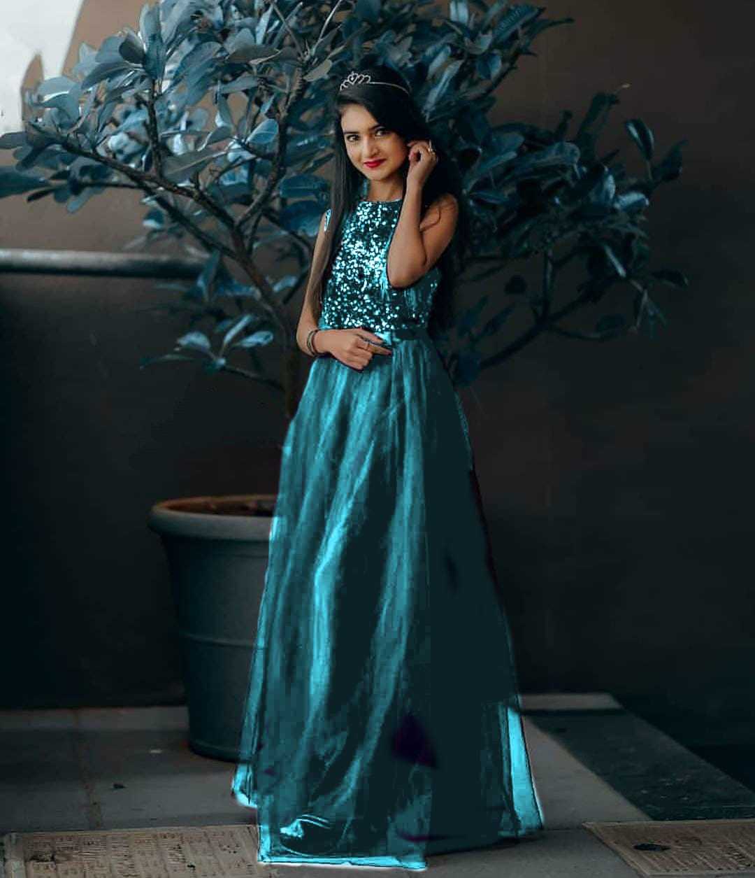 NET GOWNS